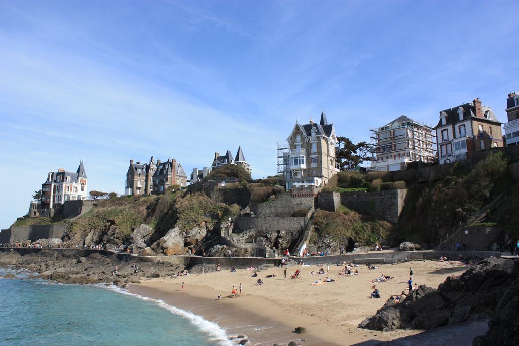 T2-300M Plage-L'Estacade- St Enogat A Dinard Eksteriør billede